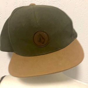 Volcom snap back
